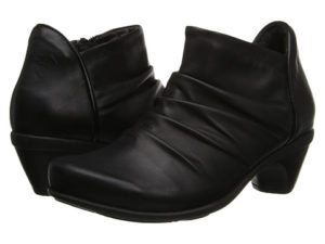 Booties for Morton's? Yup we've found some that may work for your feet.