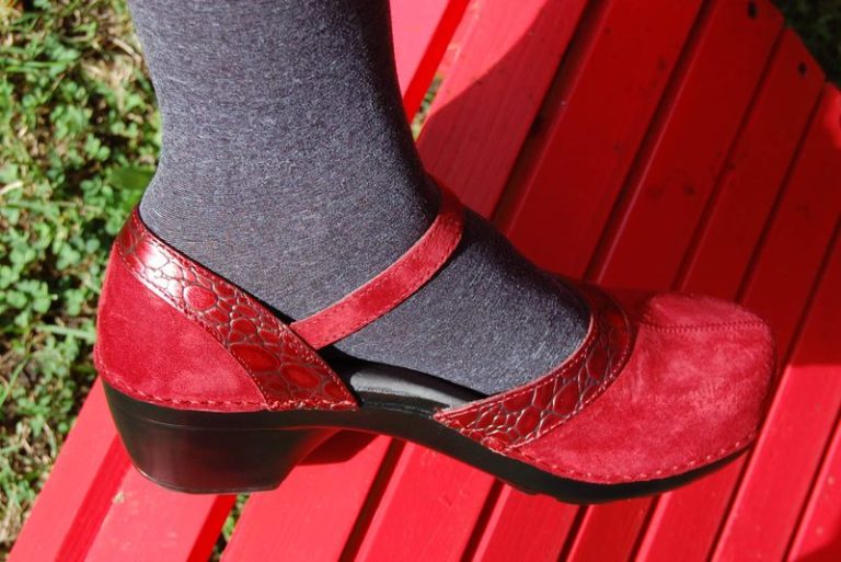 wide toe womens dress shoes