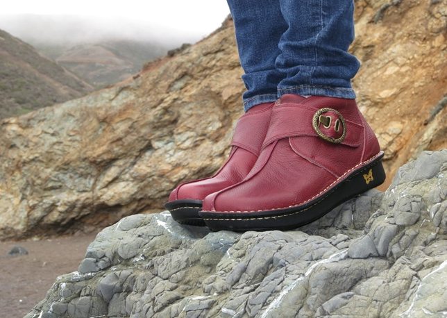 womens ankle boots wide toe box