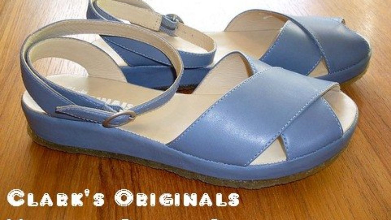 clarks arch support sandals