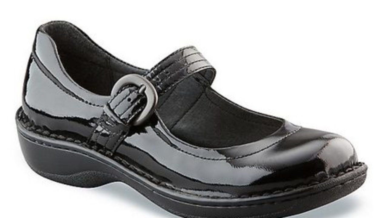 thom mcan earth shoes