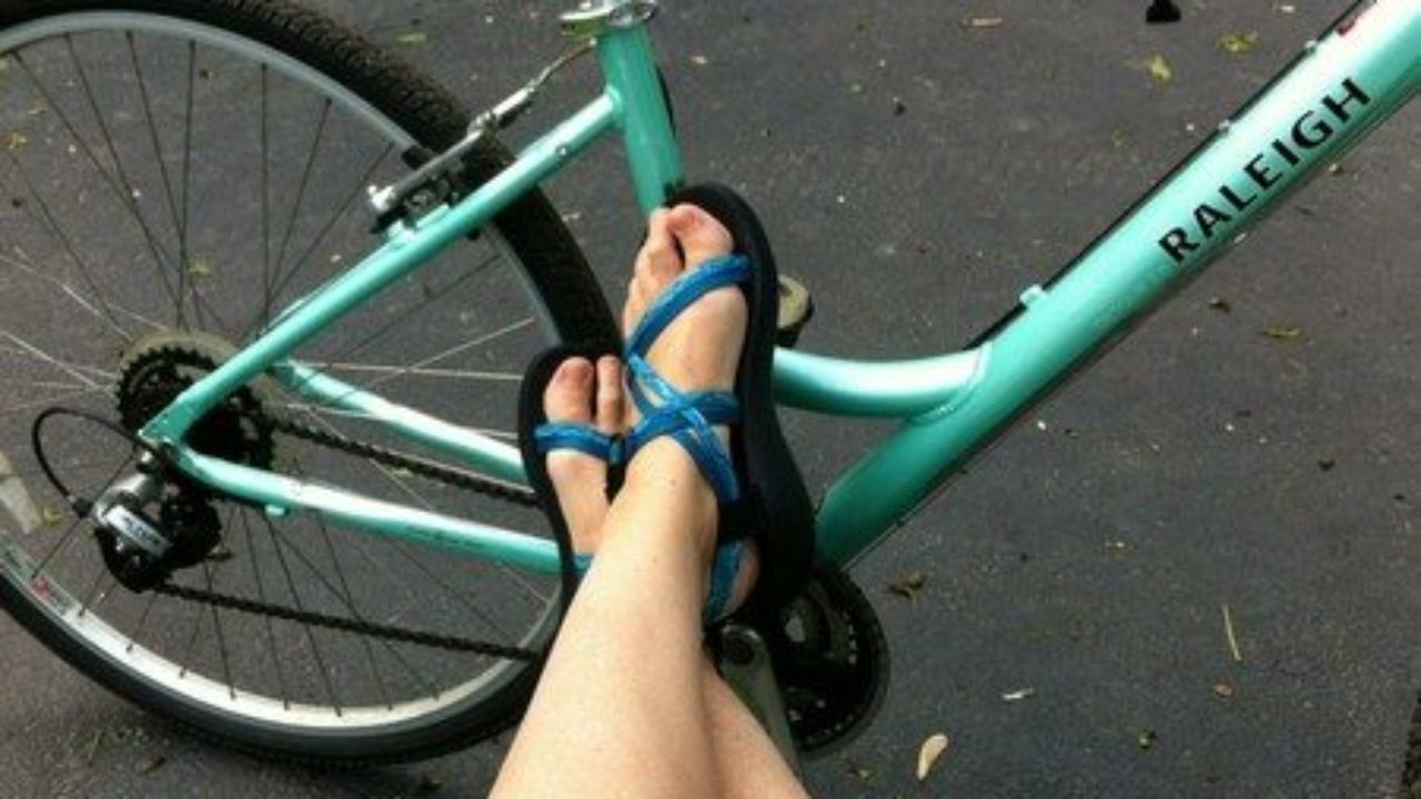 pavers embellished sandals