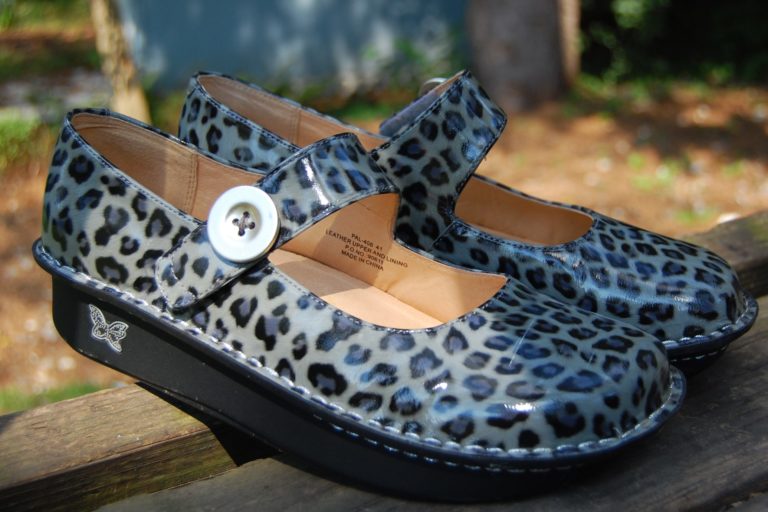 Barking Dog Shoes Sandals Barking Dog Shoes Sandals