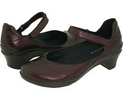 stylish boots for bunions