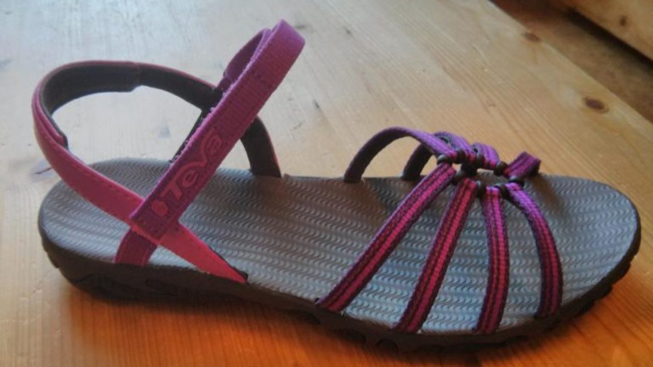 teva kayenta sandal