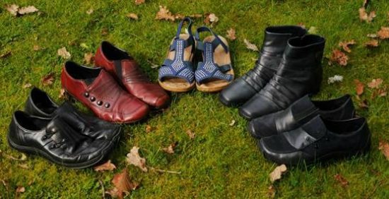 shoes for wide forefoot and narrow heel