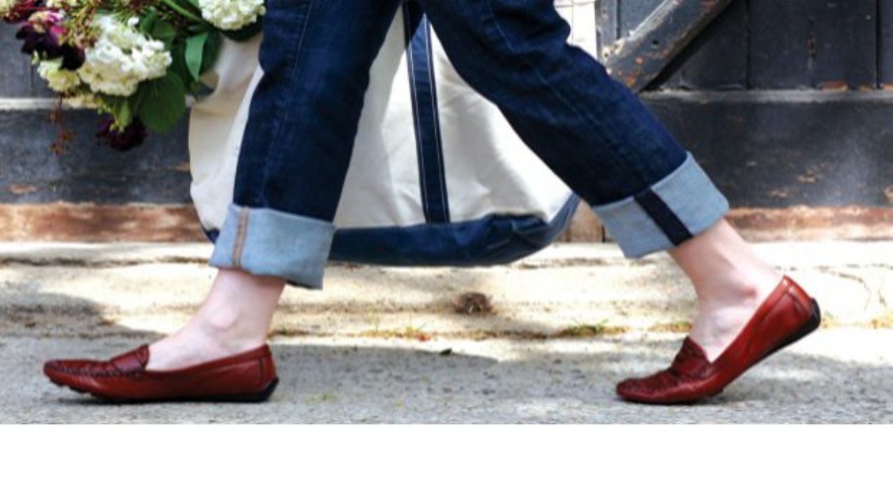 narrow casual shoes