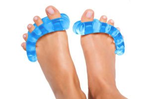 Yoga Toes suddenly reduces foot pain? 807 reviews on !