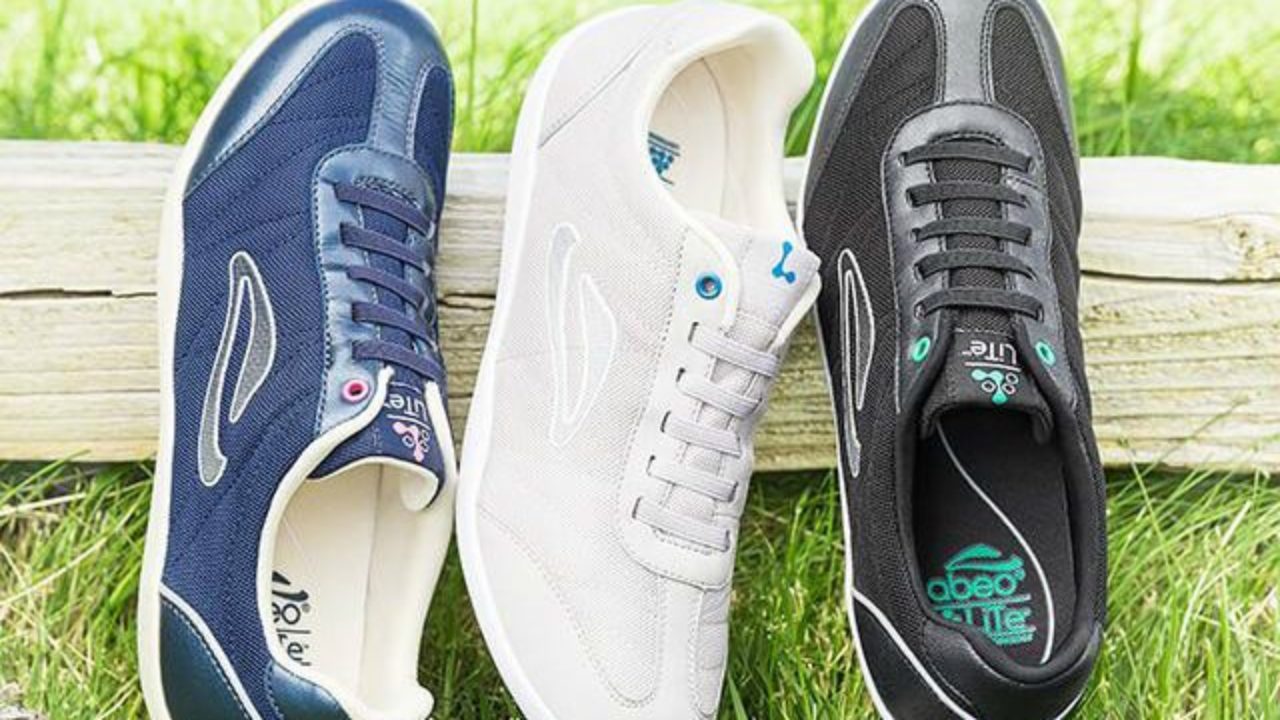 best sneakers for knee pain