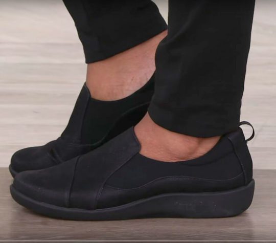Sandals for hammer toes deals