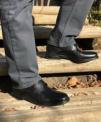 best mens dress shoes for wide feet