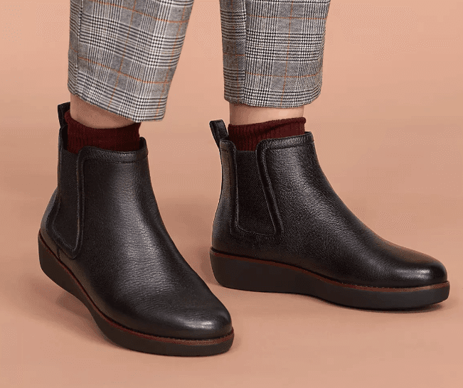 6 Sensational Shoes for Hallux Rigidus [Plus 6 Bonus Picks]