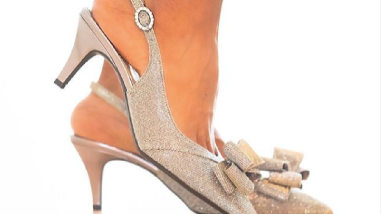 wide width bridal sandals