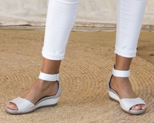earth brand ankle boots