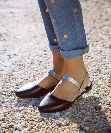 shoes for wide forefoot and narrow heel