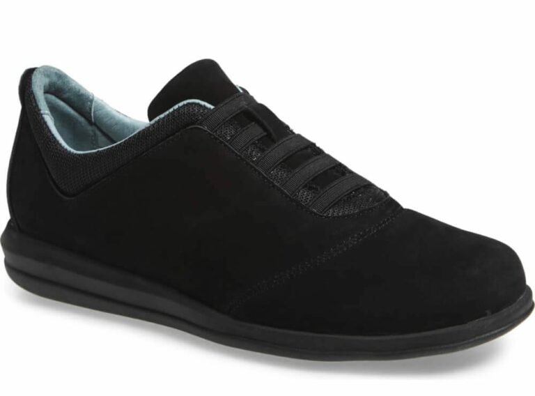 comfortable but stylish sneakers