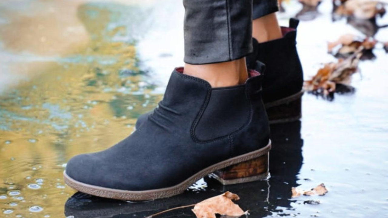 Comfortable Chelsea Boots: 7 Stylish 