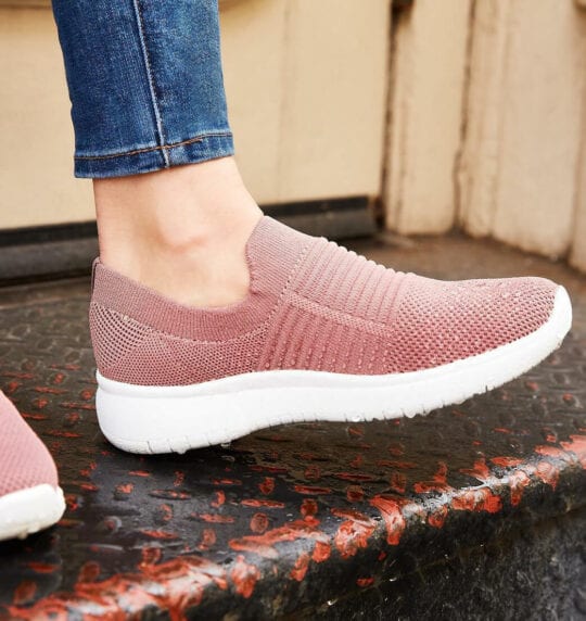 casual walking shoes for travel