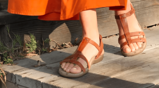 Best Favorite Shoes and Brands for Flat Feet Barkingdogshoes
