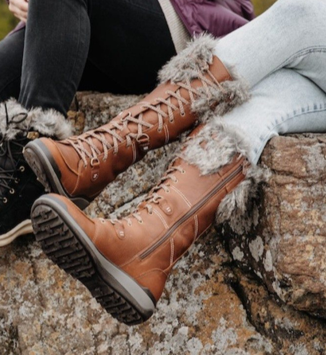 sorel conquest leather wedge boots