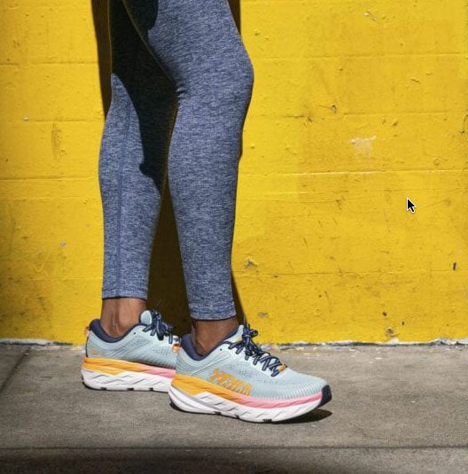 Barking Dog Shoes reviews and recommends the best footwear for people with various foot issues (as well as for women with average feet for whom comfort is a high priority).