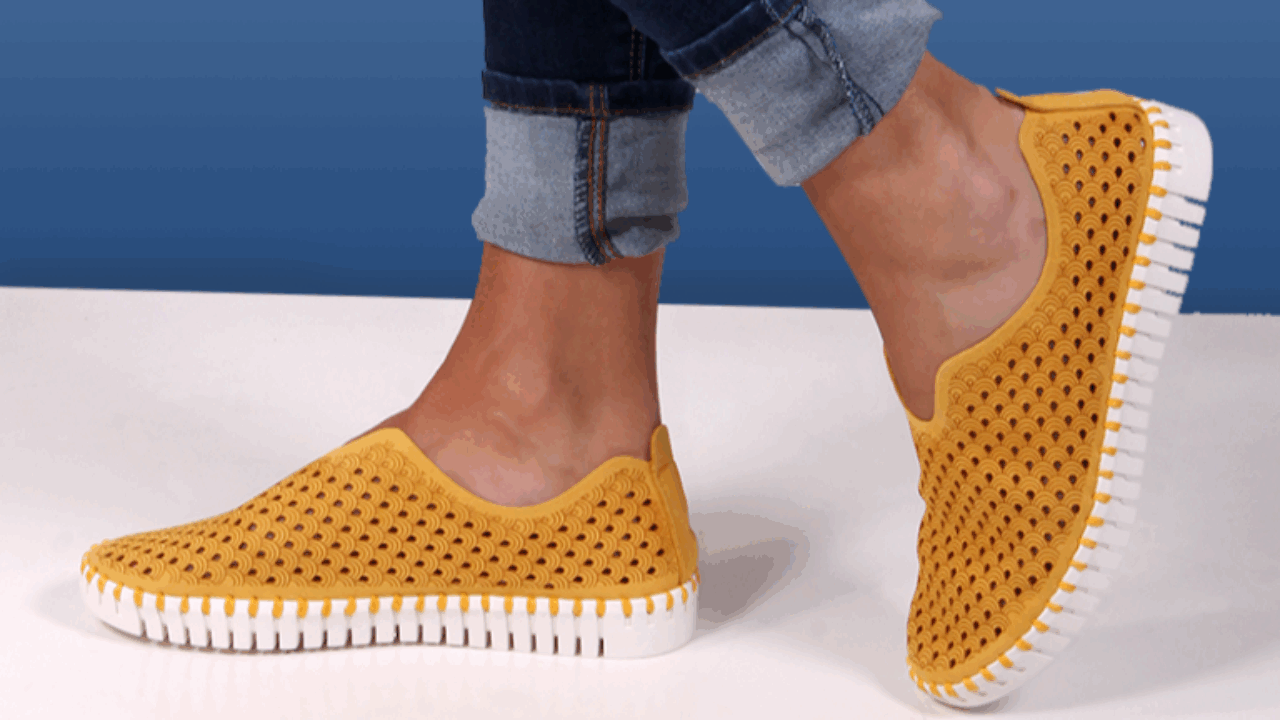 Womens Isle Jacobsen shoes in yellow. New and excellent condition. Never worn. Ilse Jacobsen Tulip 139 Slip-On – Lightweight, Eco-Friendly  main image 3