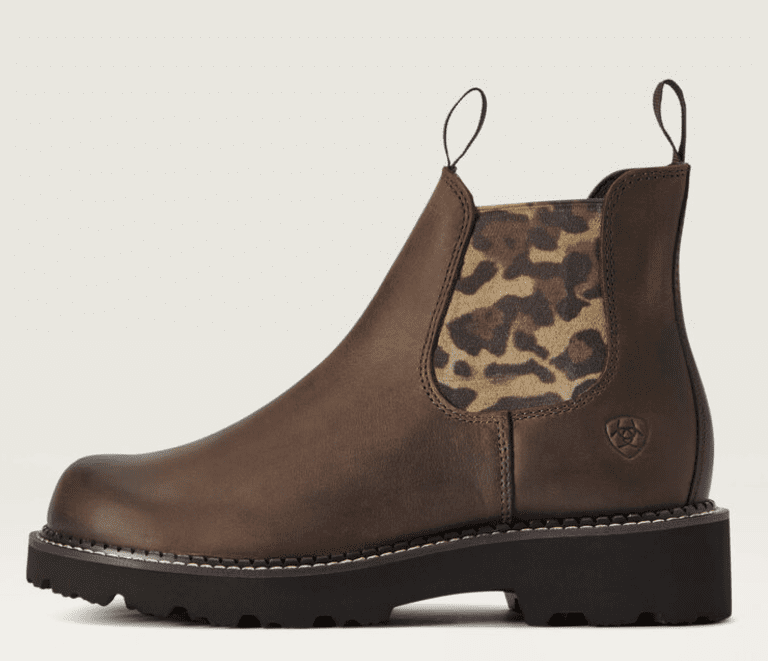 Barking Dog Shoes reviews and recommends the best footwear for people with various foot issues (as well as for women with average feet for whom comfort is a high priority).