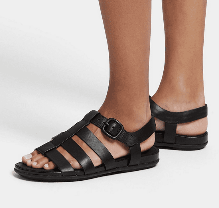 Barking Dog Shoes reviews and recommends the best footwear for people with various foot issues (as well as for women with average feet for whom comfort is a high priority).