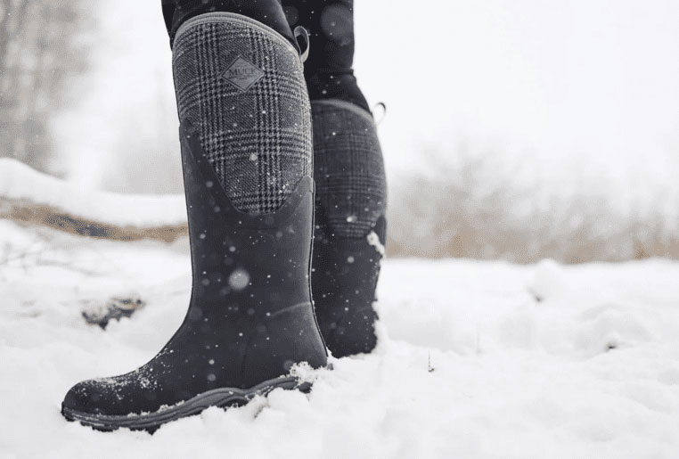 8 Sensational Snow Boots Surround Feet in Comfort and Warmth