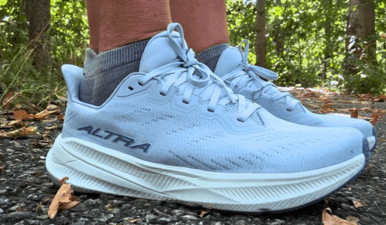 Barking Dog Shoes reviews and recommends the best footwear for people with various foot issues (as well as for women with average feet for whom comfort is a high priority).